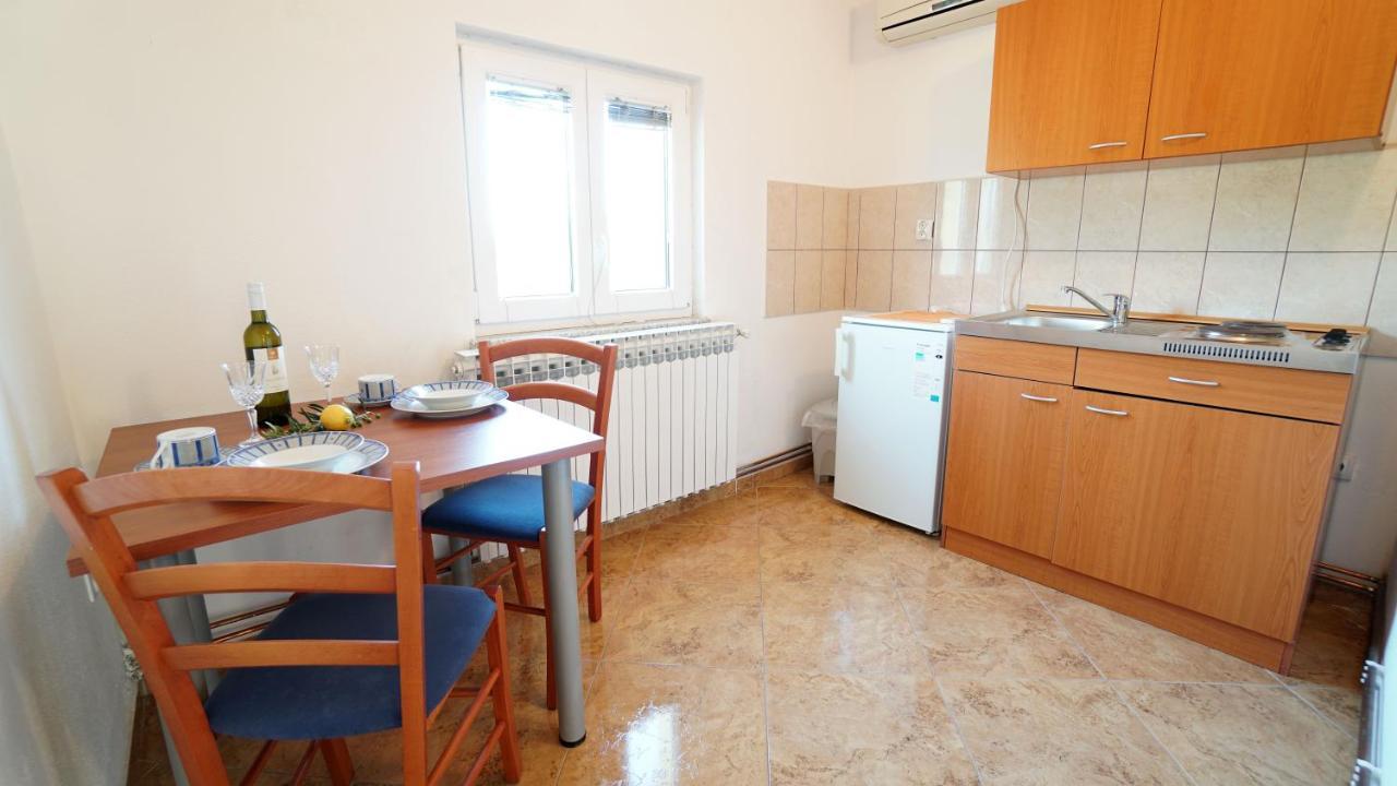 Apartments Kata Gornji Karin Eksteriør bilde