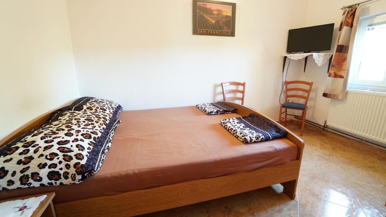 Apartments Kata Gornji Karin Eksteriør bilde